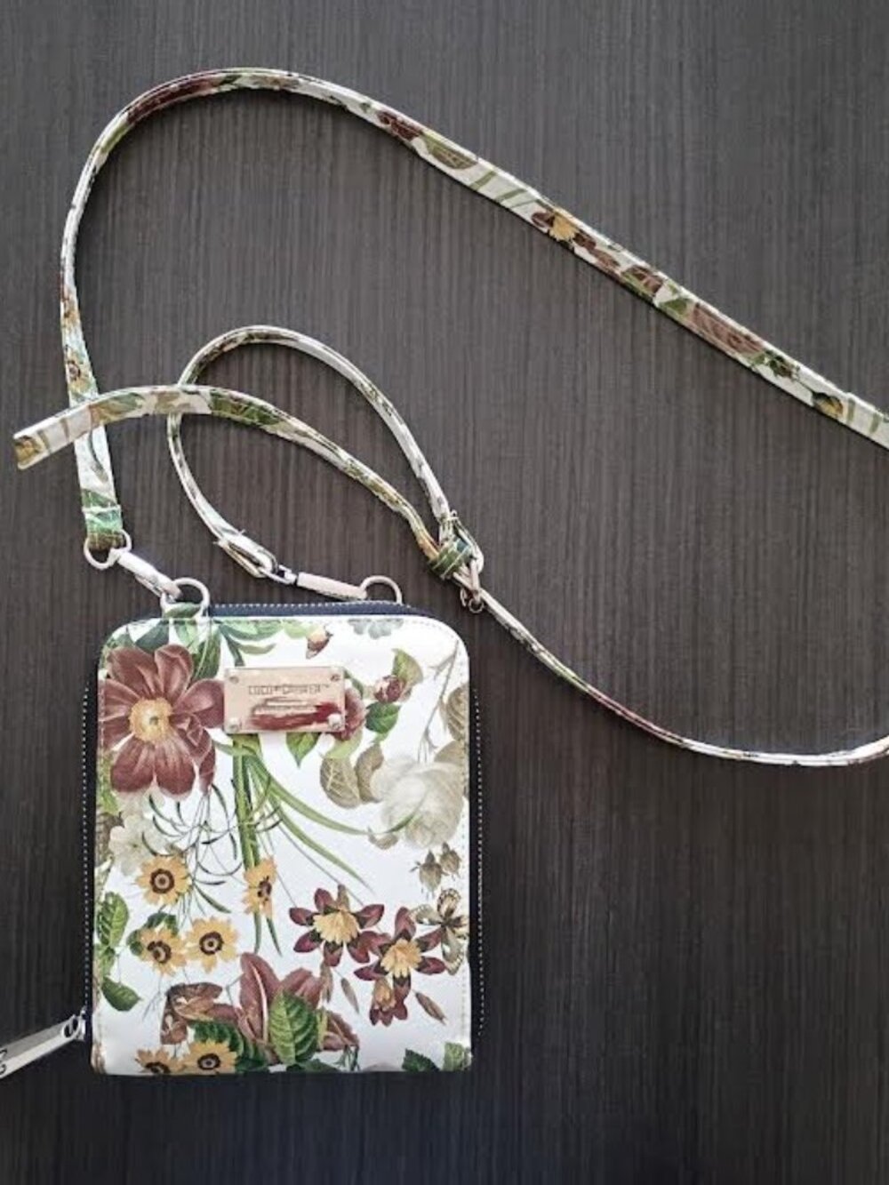 COCO + CARMEN FLORAL CROSSBODY WALLET MINI PURSE HANDBAG FAUX LEATHER ZIPPER